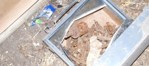 Anna našla pri dome neznámu muníciu, podľa pyrotechnikov bola z 2. svetovej vojny