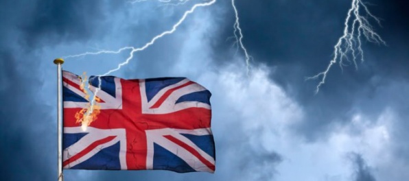 Ekonomika Veľkej Británie po brexite oslabí, píše sa v uniknutom vládnom dokumente