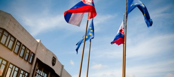 Do parlamentu by išlo osem strán, vedie Smer-SD pred SaS a OĽaNO – NOVA