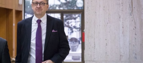 Ministerstvo obrany zastavuje tender na nákup 3D radarov, exministra Glváča to prekvapilo