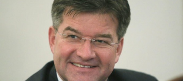 Minister Lajčák krstil knihu, zachytáva formovanie diplomacie samostatného Slovenska