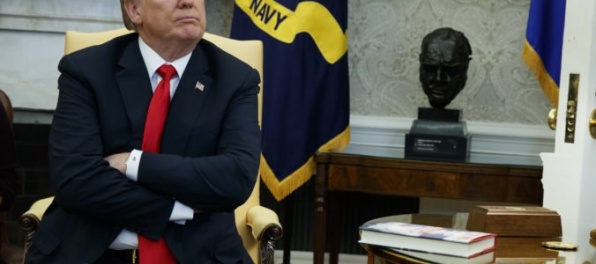 Zverejnením správy o vyšetrovaní Trumpa môže dôjsť k jeho mareniu a diskreditácii FBI