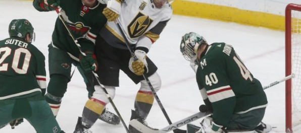 Video: Lídri z Vegas nestačili na „divochov“, Tatar úspešne asistoval a nazbieral tri „plusky“