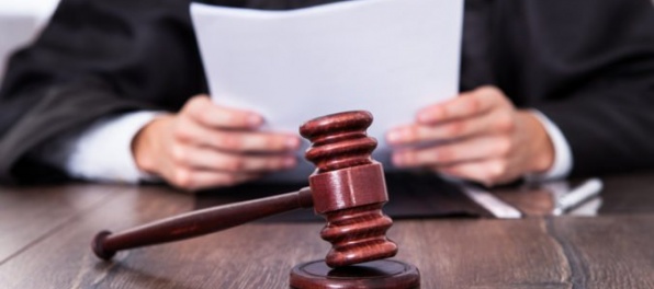 Policajta zbavil mlčanlivosti zlý minister, nemohol vypovedať v kauze exšéfa vojenských tajných