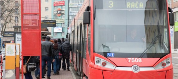 Niektorí darcovia krvi v Bratislave budú možno cestovať bezplatne, ak návrh schvália poslanci