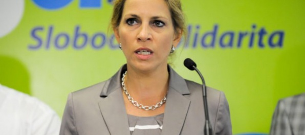 Čo tu predvádza Fico, je len nechutná snaha prekrytia káuz, tvrdí poslankyňa Kiššová