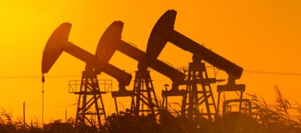 Ľahká americká ropa si odpísala desať centov, ropa Brent si polepšila