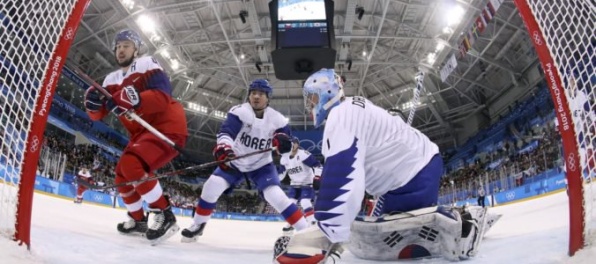 Českí hokejisti sa trápili s domácimi Kórejčanmi, na olympiáde museli otáčať výsledok