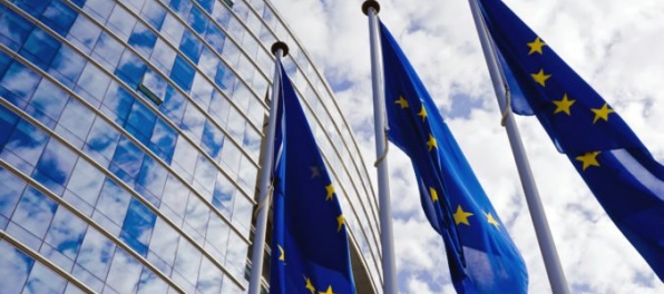 Európska komisia si posvieti na vrátenie DPH podnikom členských krajín EÚ