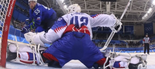 ZOH 2018 v Pjongčangu (hokej): Slovensko vyrovnalo z 0:2 na 2:2, ale Slovinsku nakoniec podľahlo