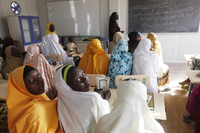 Militanti z Boko Haram vtrhli do školy a strieľali,zstavili ich zásah vládnych jednotiek
