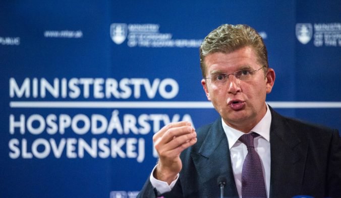 Ministerstvo hospodárstva odmieta obvinenia z Talianska, o presune Embraca nemajú informácie