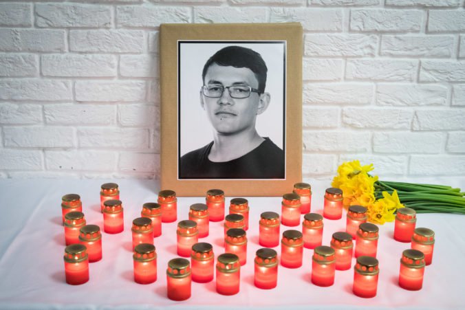 V Bytči spomínajú na zavraždeného Jána Kuciaka ako na skromného a svedomitého študenta
