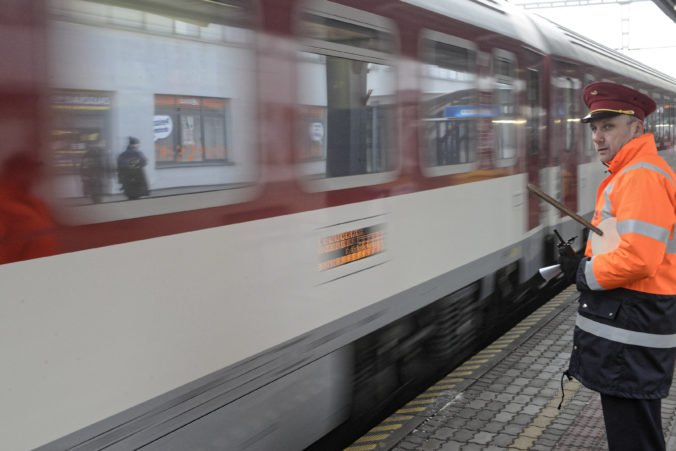Európska komisia schválila bezplatné cestovanie vlakom pre 18-ročných v rámci Európy