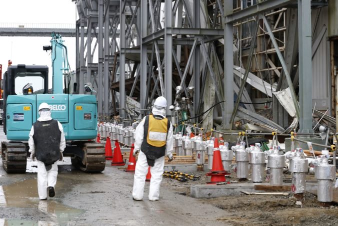 Ľadová stena vo Fukušime len čiastočne znižuje množstvo rádioaktívnej vody