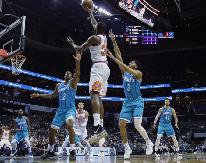Video: Oklahoma City zdolala San Antonio, 19. triple double Westbrooka v sezóne
