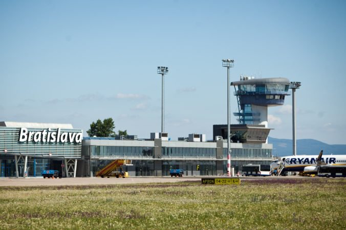 Letisko v Bratislave vybavilo vo februári najviac cestujúcich za desať rokov