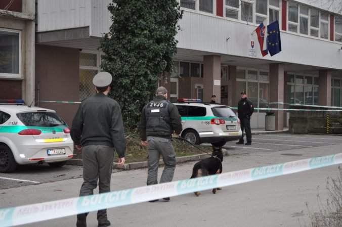 Anonym nahlásil bombu na bratislavských súdoch