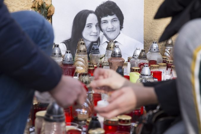Urážanie novinárov musí prestať, reagoval komisár Rady Európy na vraždu Jána Kuciaka