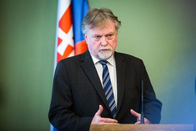Jarjabek označil situáciu na Slovensku za spoločensko-politický podvod a neuvažuje byť ministrom