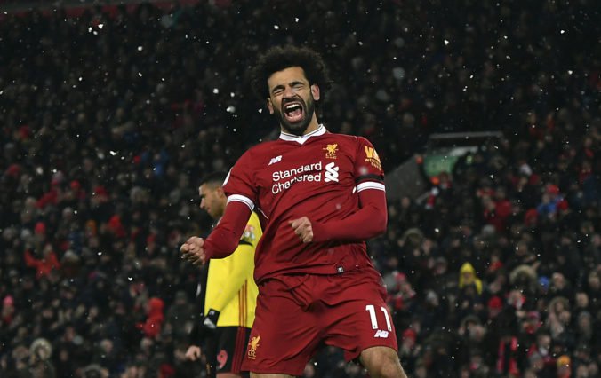 Video: Mohamed Salah sa v drese FC Liverpool blysol štyrmi gólmi, Everton si poradil so Stoke City