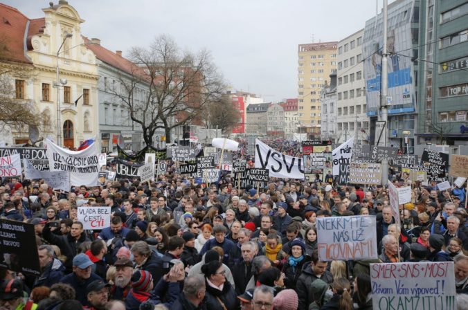 Organizátori zhromaždení Za slušné Slovensko požiadali o stretnutie s prezidentom Kiskom