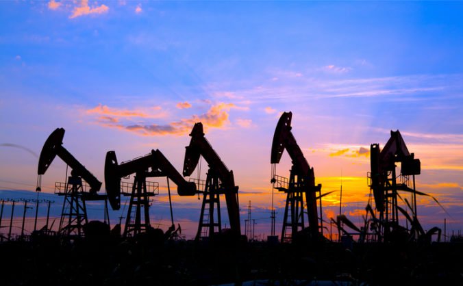 Ľahká americká ropa si pripísala 2,2 percenta, posilnila aj ropa Brent