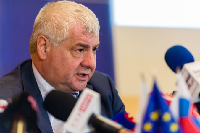 Minister Érsek chce pokračovať vo výstavbe diaľnic a prilákať na Slovensko viac turistov