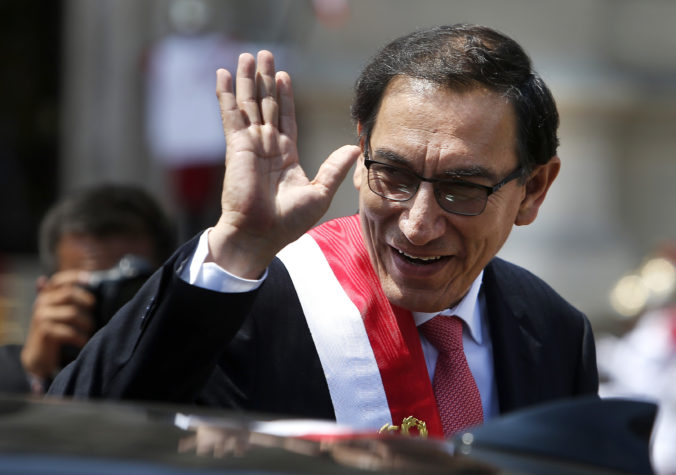Peru má nového prezidenta, Martín Vizcarra prisľúbil bojovať proti korupcii