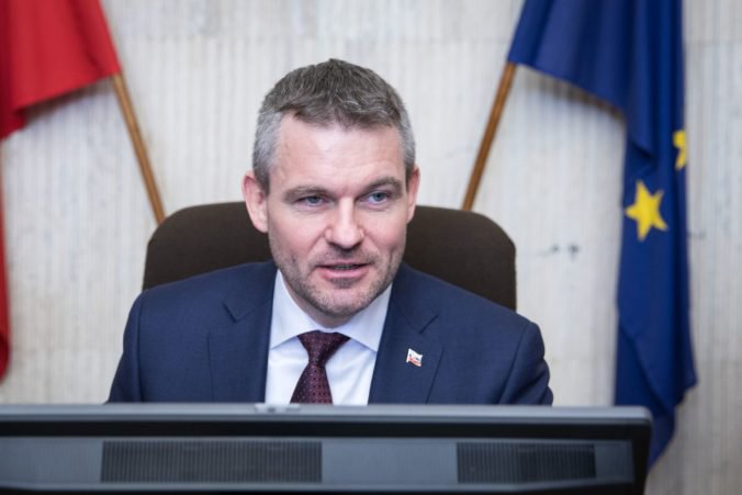 Premiér Pellegrini prezradil priority vlády a vyjadril sa aj k policajnému prezidentovi Gašparovi