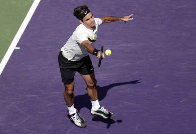 Roger Federer v Miami skončil už v 2. kole a príde o post svetovej jednotky