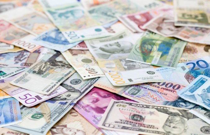 Dolár si polepšil oproti jenu, vzrástla aj hodnota eura