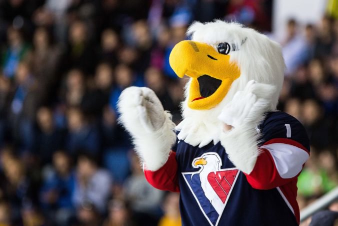 HC Slovan Bratislava zostáva v KHL, vedenie súťaže vyhodilo Ladu a Jugru