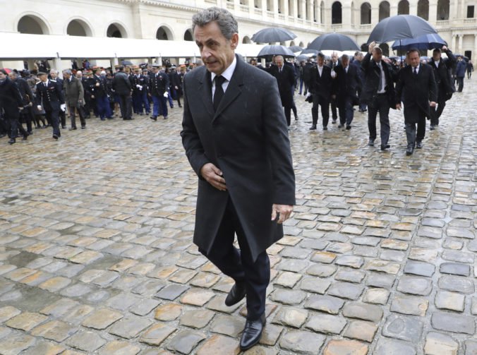 Sarkozy bude na súde čeliť obvineniam z korupcie a zneužívania moci