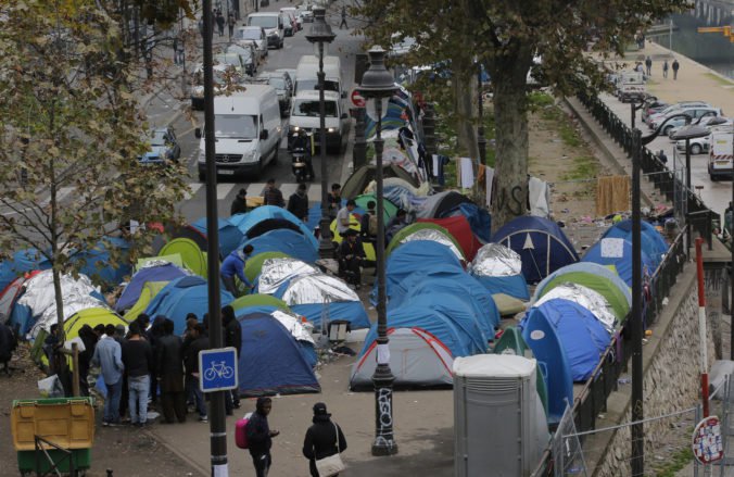 Francúzska polícia mala podľa Talianska neoprávnene vniknúť do dočasného azylu pre utečencov