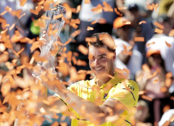 Video: Isner získal svoj premiérový „tisícový“ titul, vo finále v Miami zdolal Zvereva