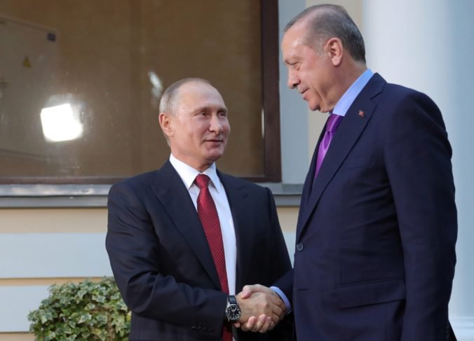 Turecko a Rusko posilňujú vzájomné vzťahy, budú spolupracovať pri výstavbe jadrovej elektrárne