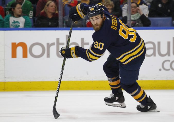 Ryan O’Reilly stanovil nový rekord NHL v počte úspešných vhadzovaní v jednej sezóne