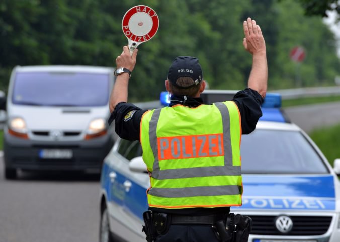 Polícia zmarila teroristický útok v Berlíne, zatkli šesť osôb