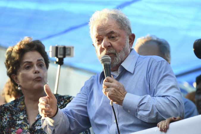 Odsúdený Lula da Silva má silnú podporu ľudí, o možnosti jeho kandidatúry rozhodne najvyšší súd