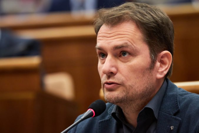 Aktualizované: Slovenská pošta vyvracia Matovičove obvinenia, na žiadosť zmluvy s firmou REMPO sprístupní