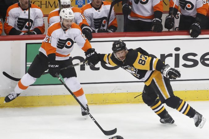Video: Začalo sa play-off NHL, Pittsburgh vyhral 7:0 a uspel aj nováčik Vegas s Tatarom