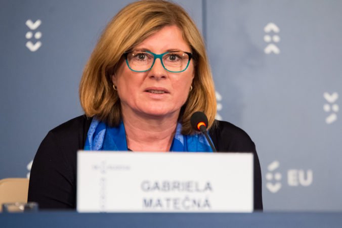 Video: Ministerka Matečná zlyhala pri agrodotáciách, tvrdí SaS a žiada jej demisiu
