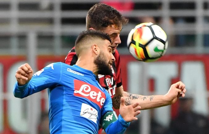Neapolu sa remízou s AC Miláno vzdialil titul, Juventus hladko porazil Sampdoriu