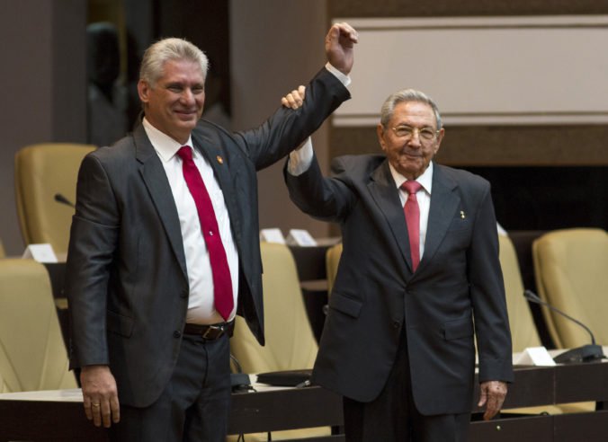 Novým prezidentom Kuby sa stal Díaz-Canel, zvolili si ho takmer všetci poslanci