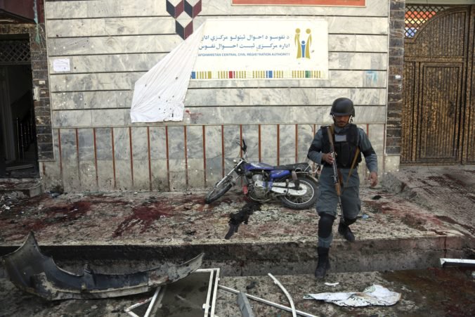V Kábule sa odpálil samovražedný útočník, zahynuli desiatky ľudí