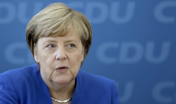 Nedokonalá dohoda s Iránom je podľa Merkelovej lepšia ako žiadna