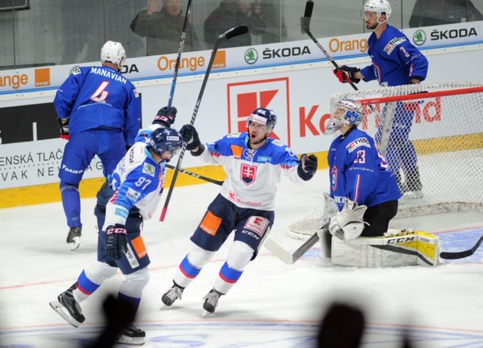Slováci na Euro Hockey Challenge zvíťazili nad Francúzmi, strelecky sa chytil dvojgólový Haščák