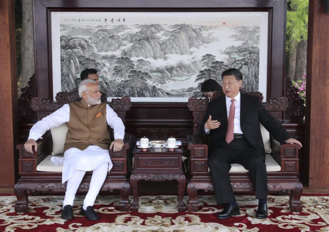 Čína a India sa zhodli, že otázku hraníc budú riešiť len mierovou cestou