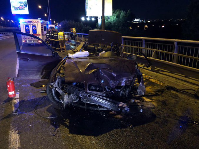 Foto: Mladík sa zabil na BMW, nikdy nemal vodičák a šoféroval napriek zákazu